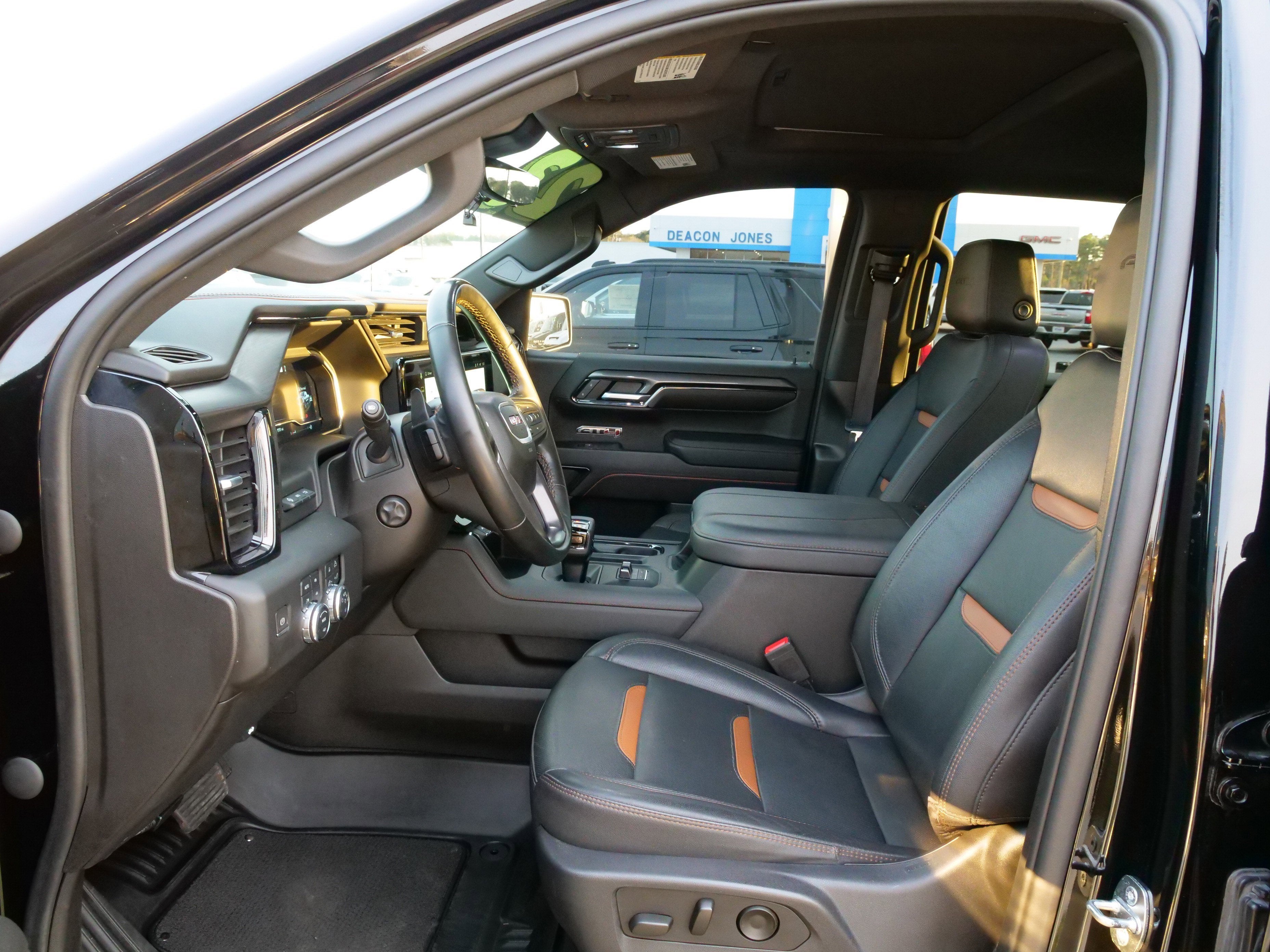 2023 GMC Sierra 1500 AT4