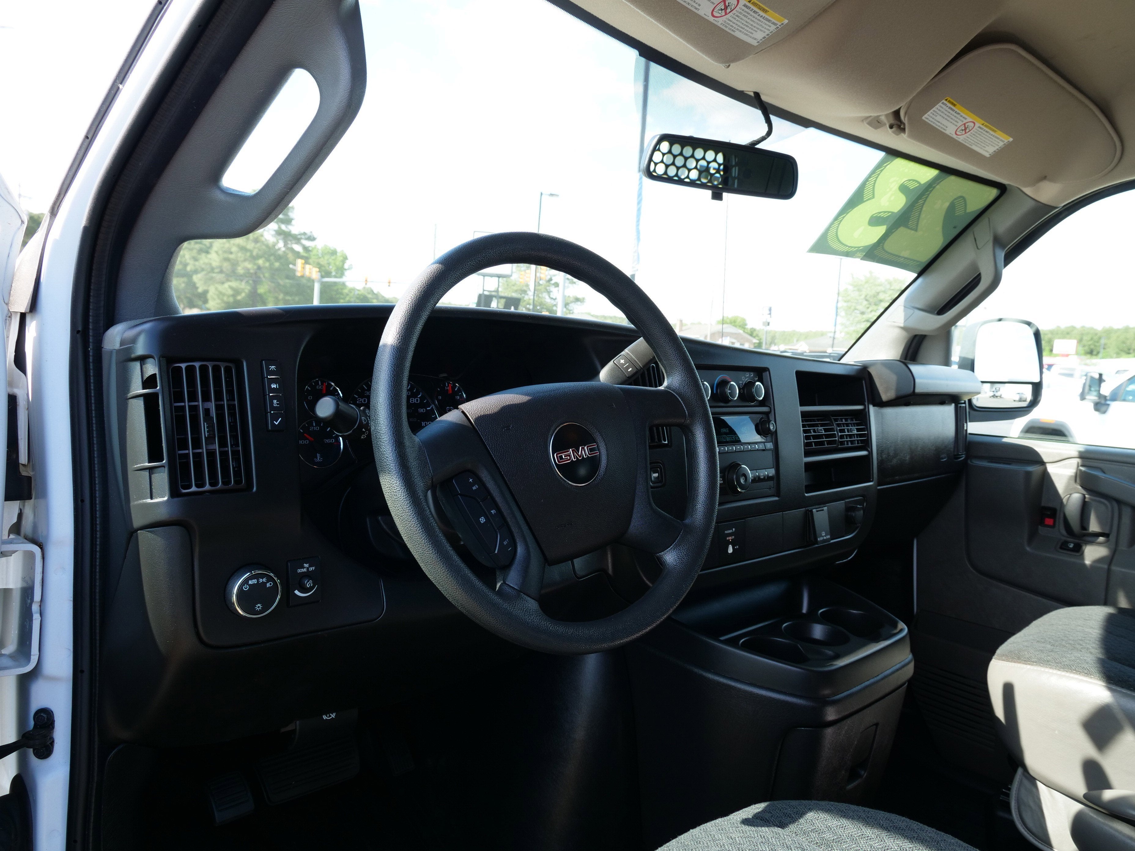 2023 GMC Savana Cargo 2500 Work Van