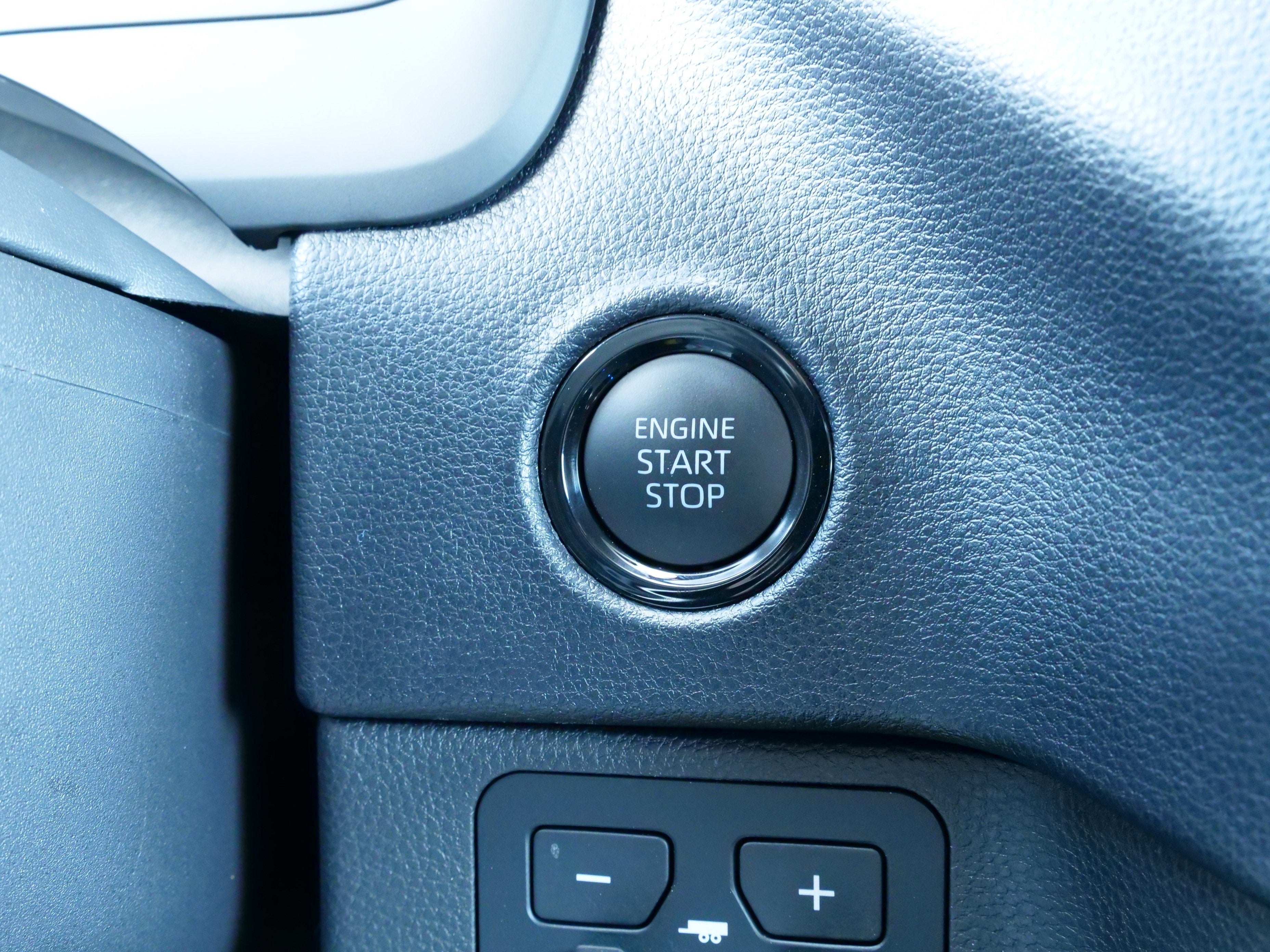 2025 Toyota Tundra 4WD SR