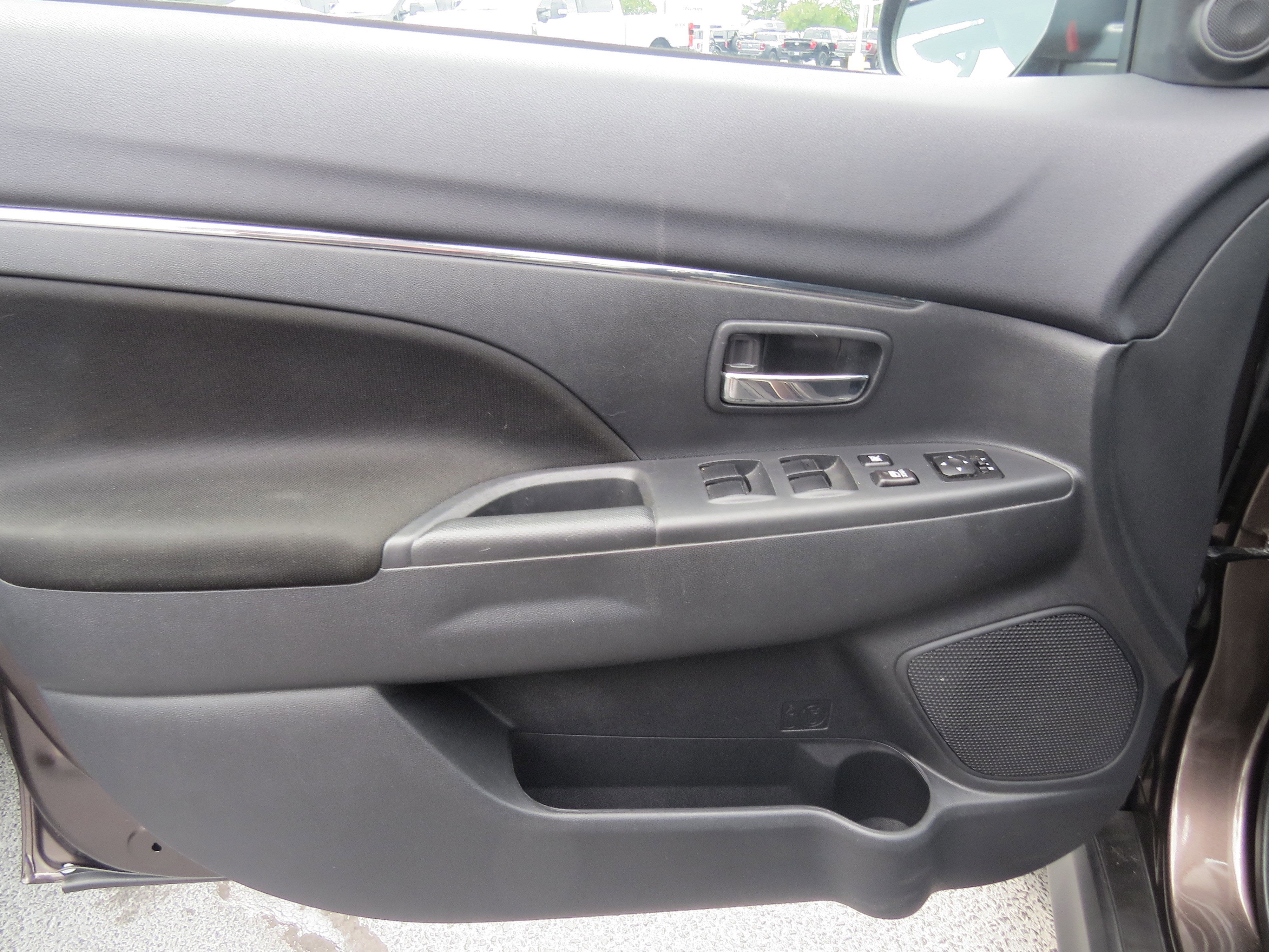 2024 Mitsubishi Outlander Sport S