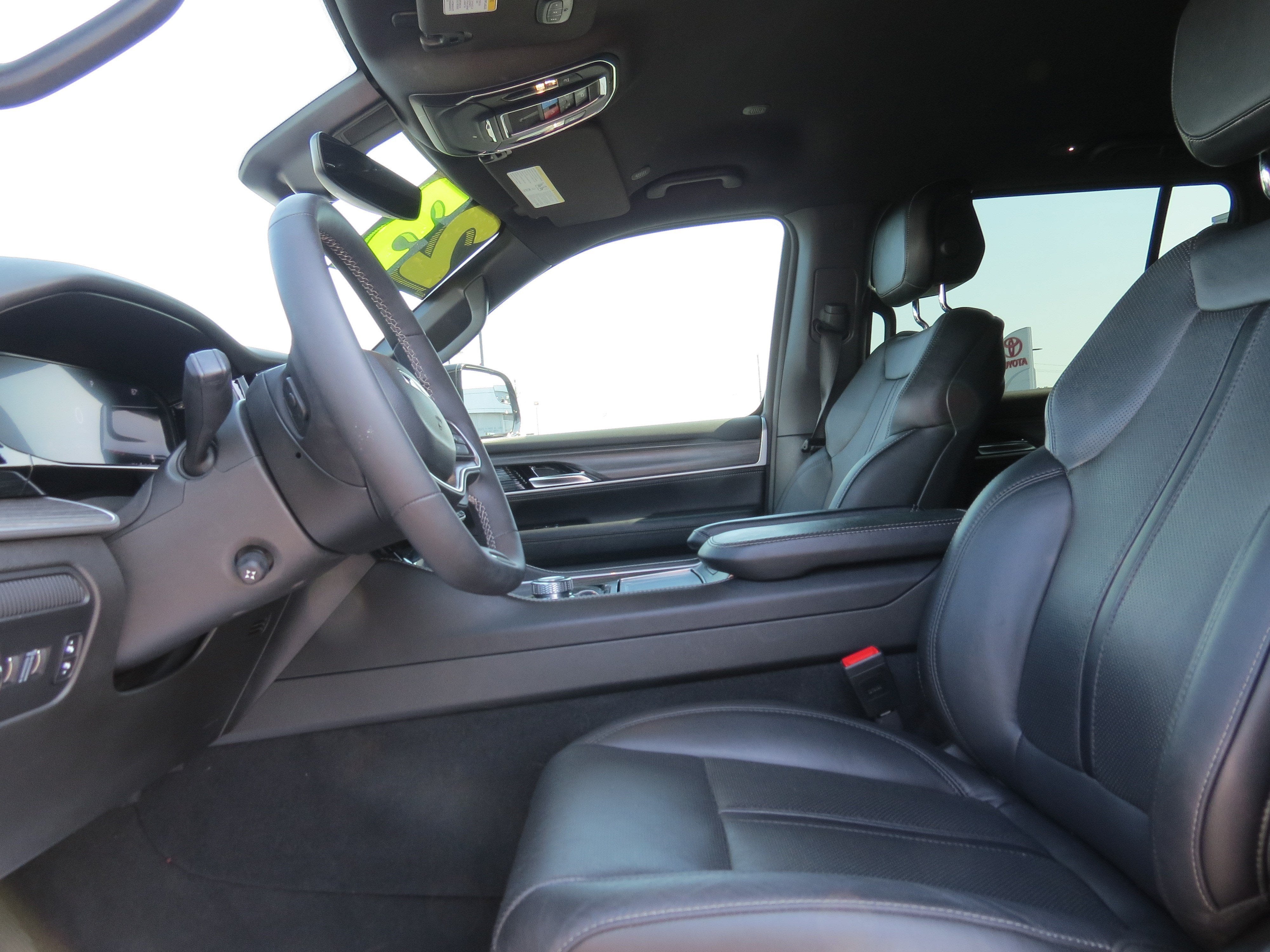2023 Jeep Wagoneer L Series II