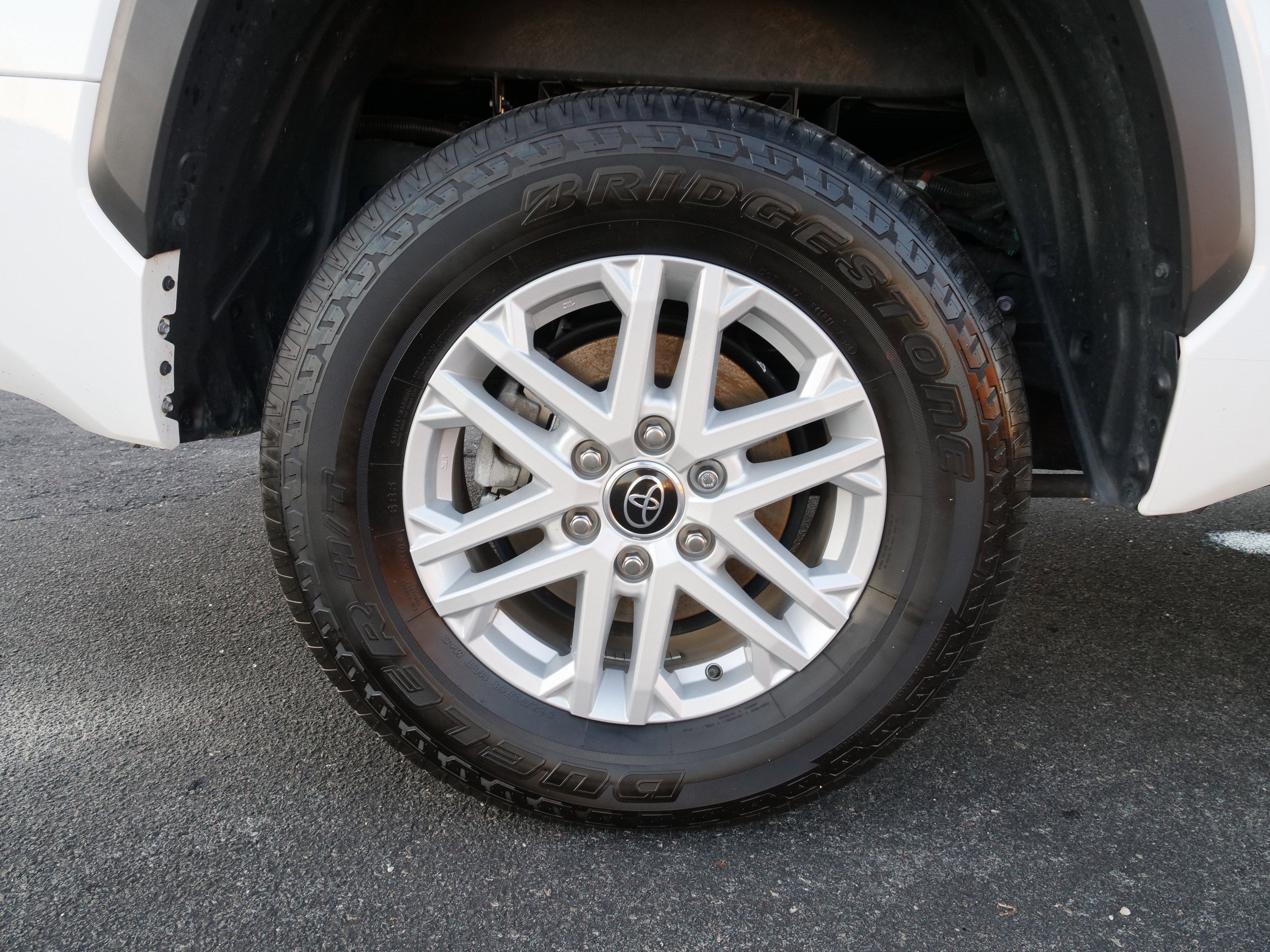 2024 Toyota Tundra 4WD SR5