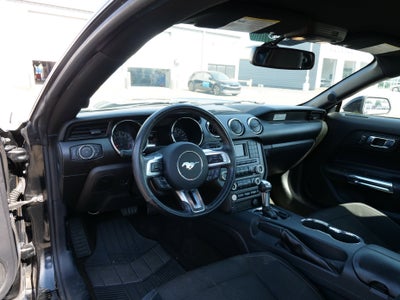 2016 Ford Mustang V6