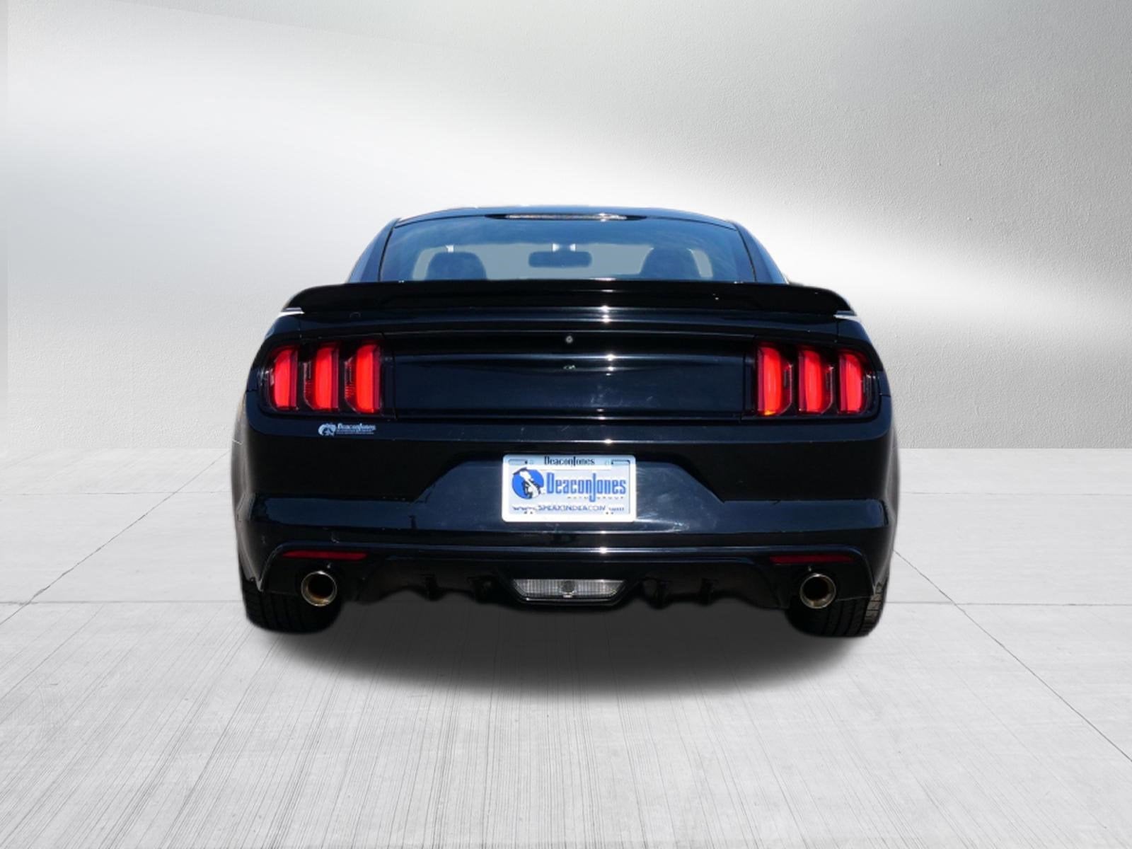 2016 Ford Mustang V6