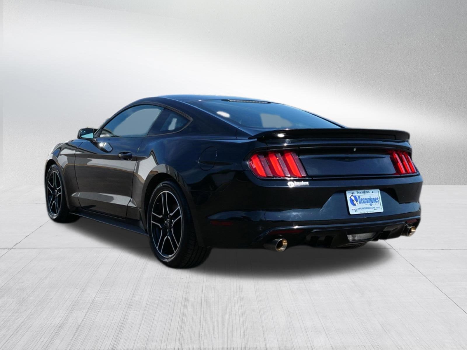 2016 Ford Mustang V6