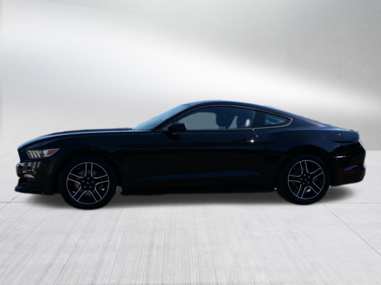 2016 Ford Mustang V6