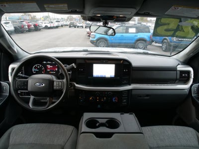 2025 Ford Super Duty F-250 SRW Base