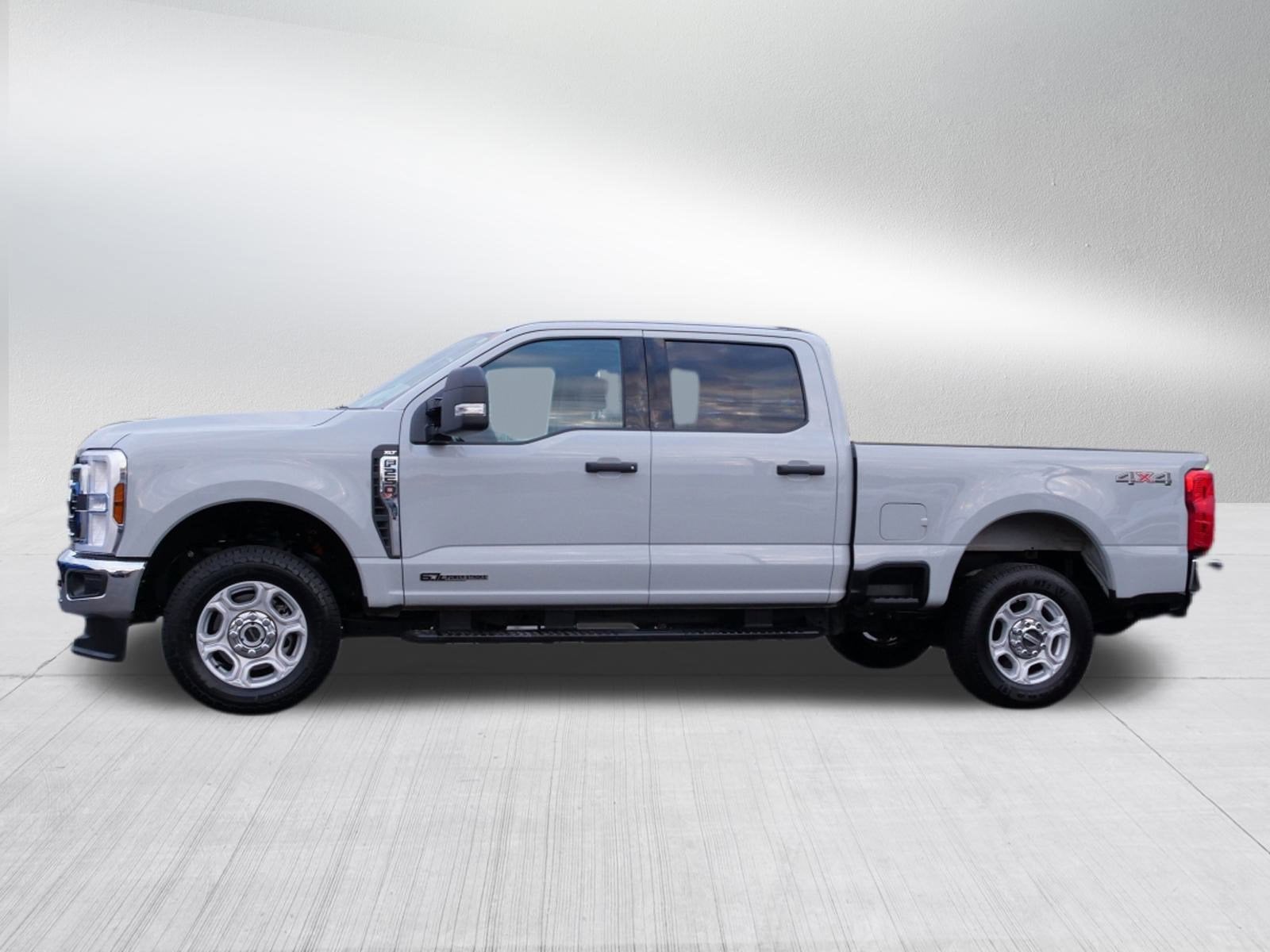 2025 Ford Super Duty F-250 SRW Base