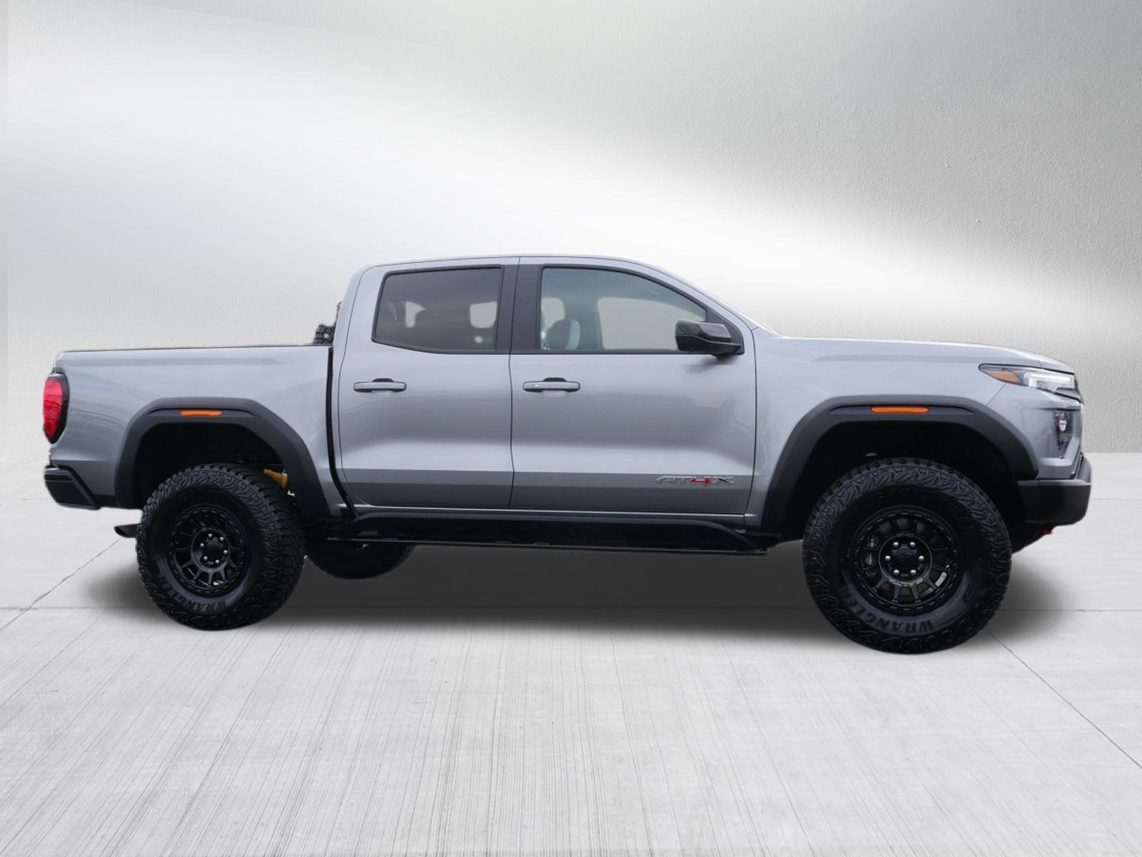 2024 GMC Canyon 4WD AT4X