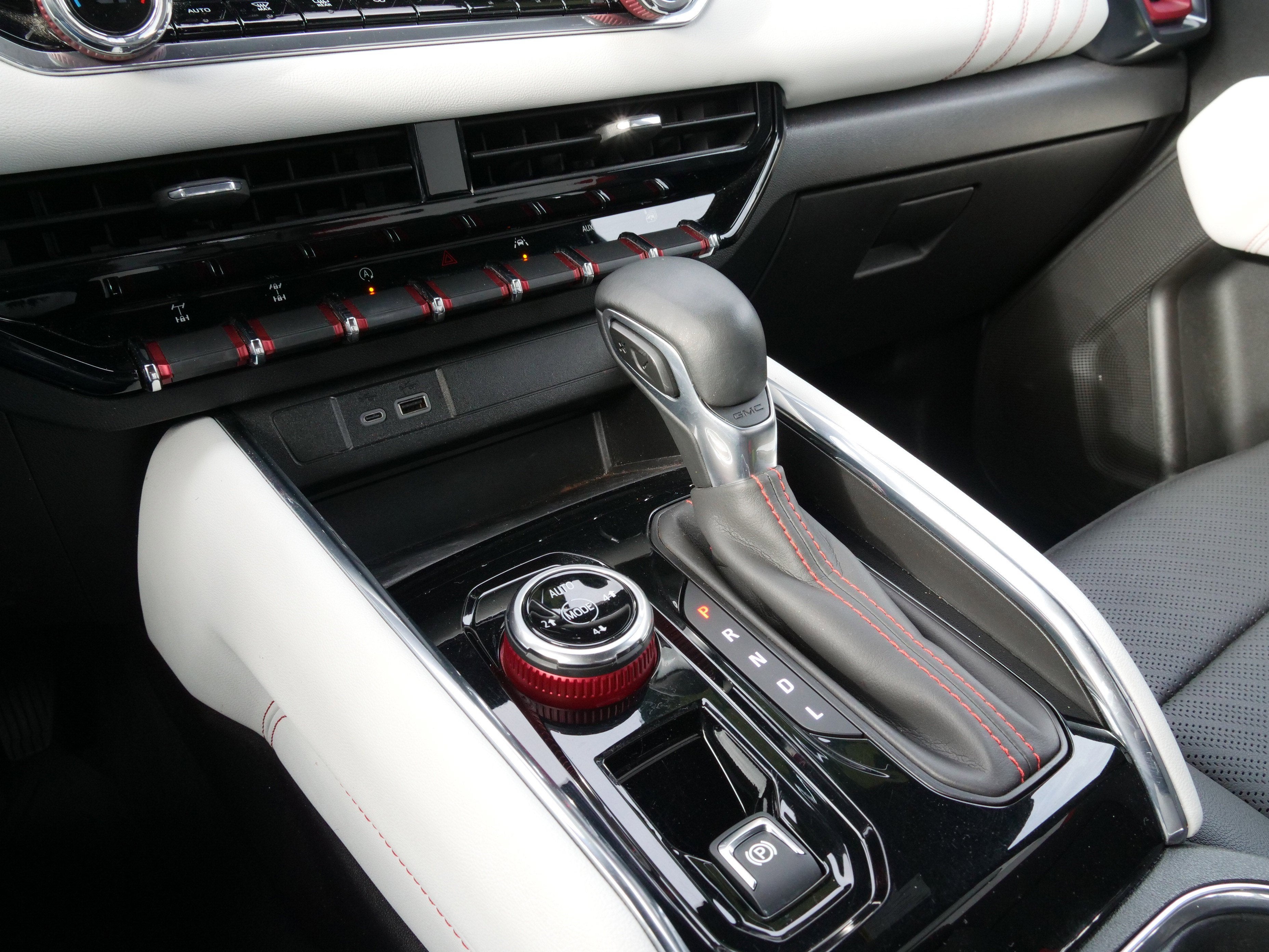 2024 GMC Canyon 4WD AT4X