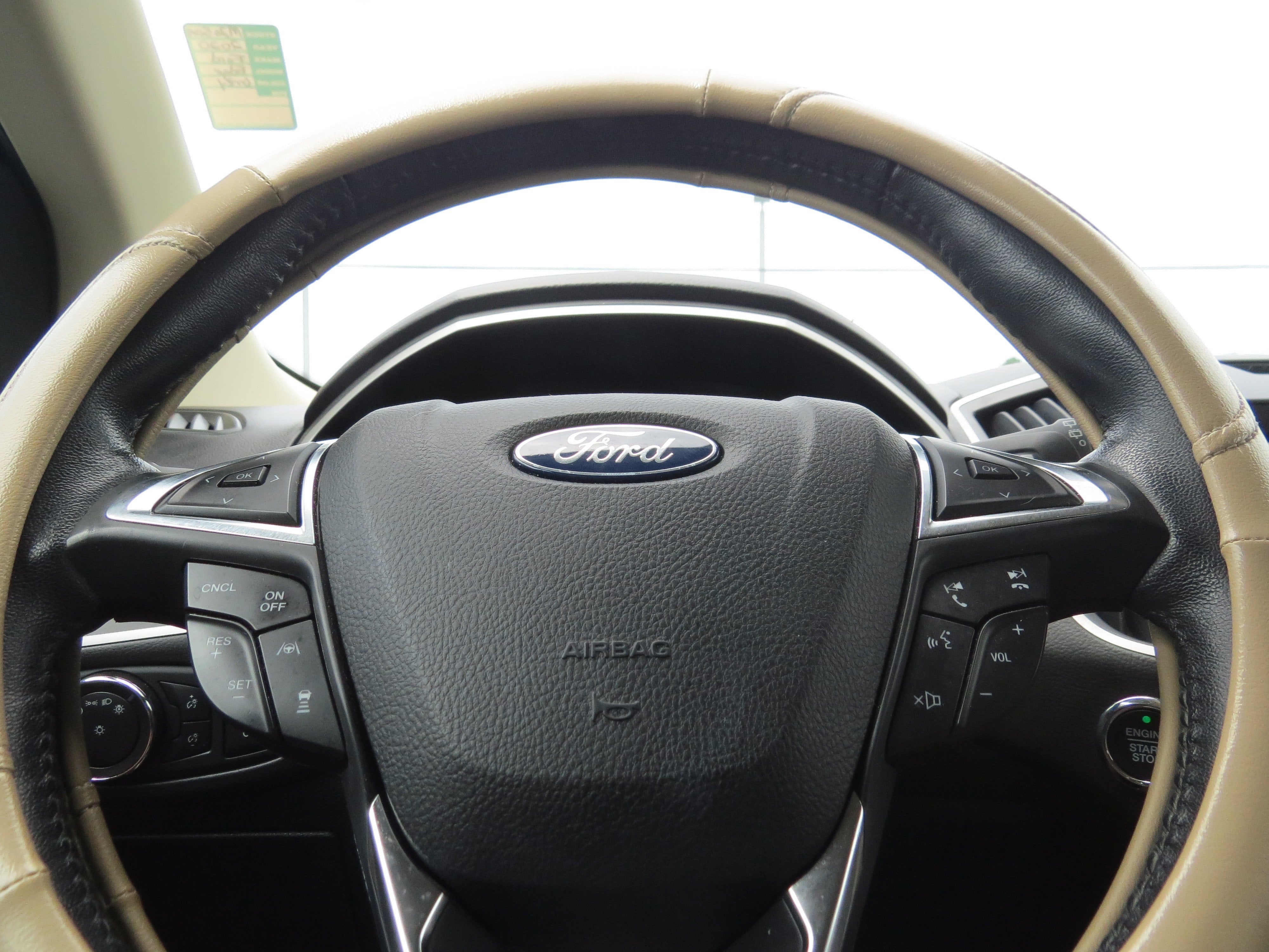 2020 Ford Edge Base