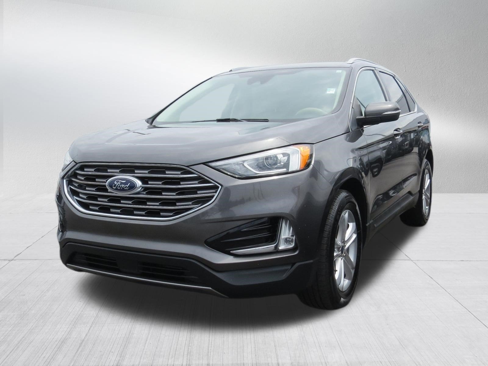 2020 Ford Edge Base