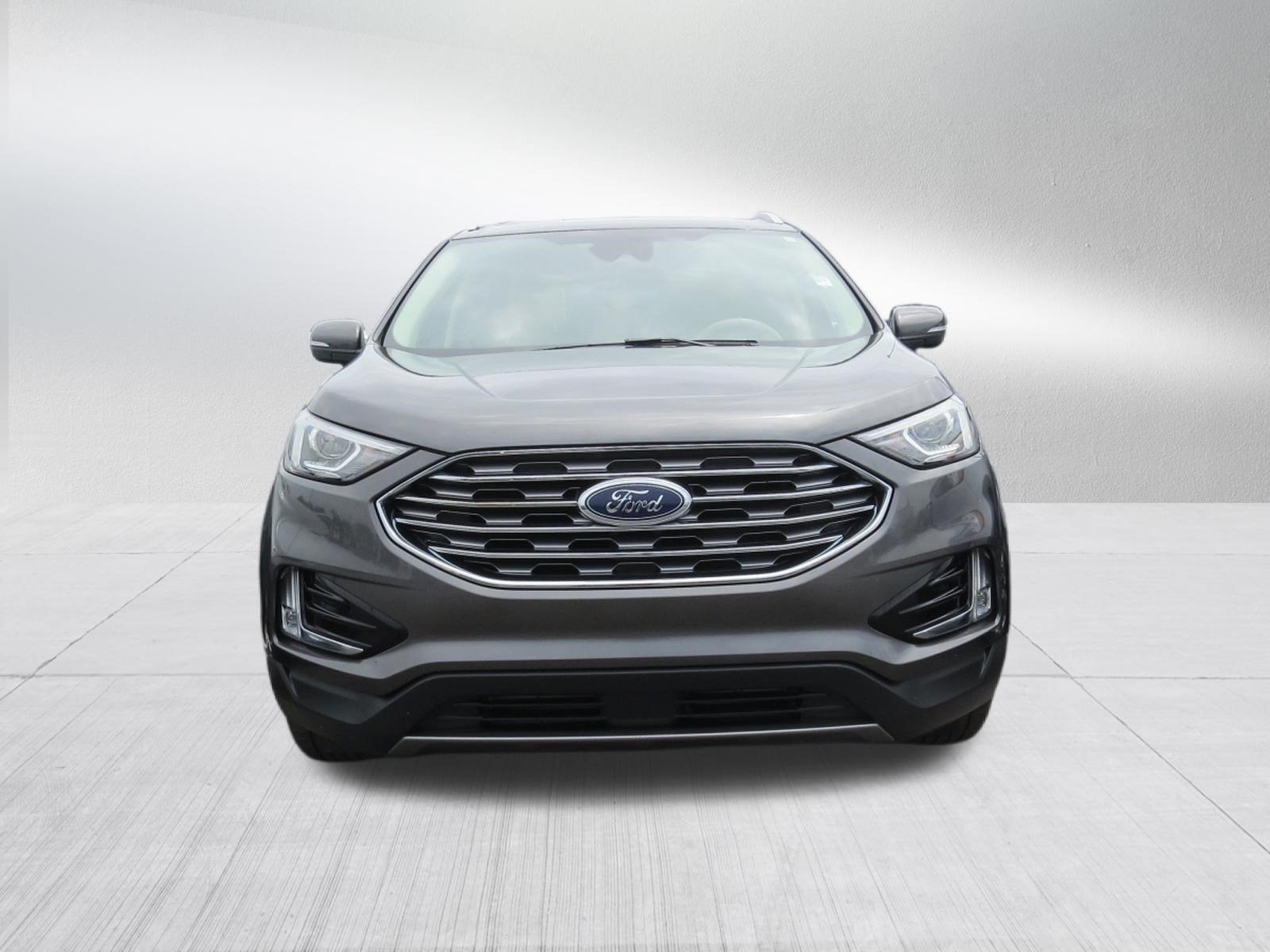 2020 Ford Edge Base