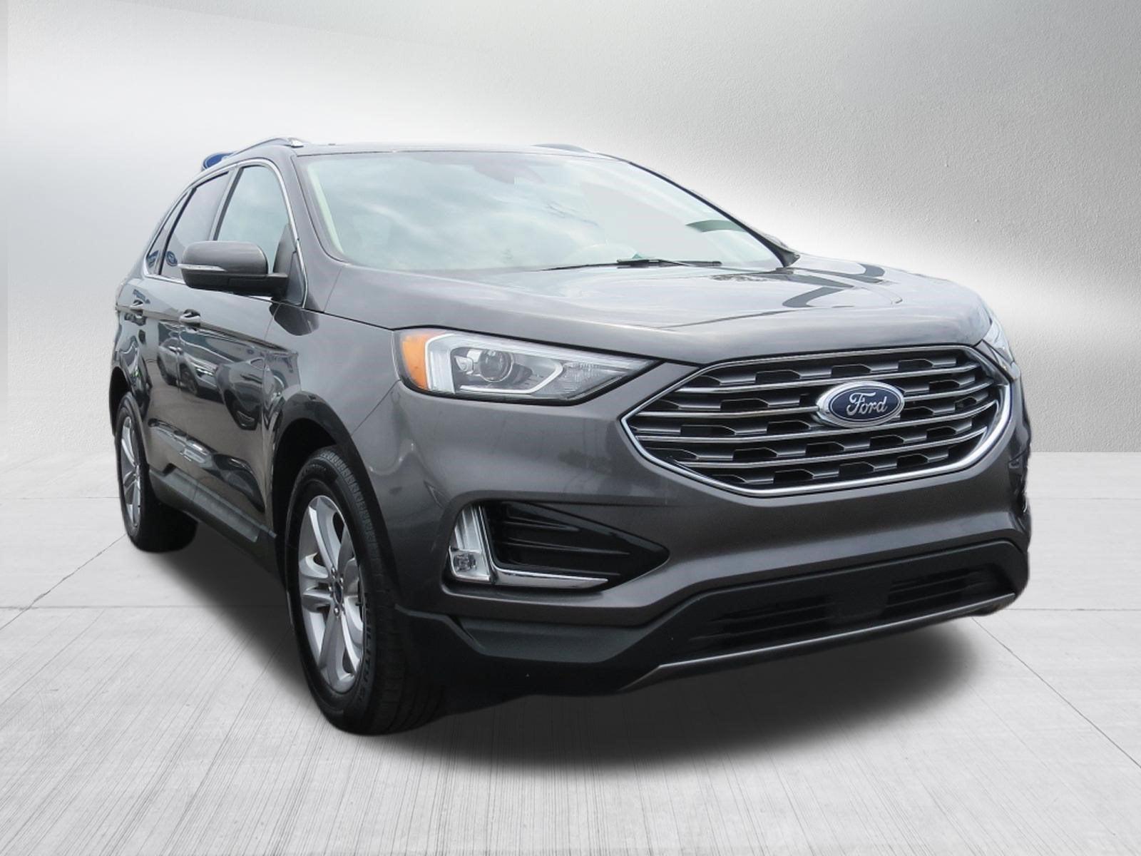 2020 Ford Edge Base