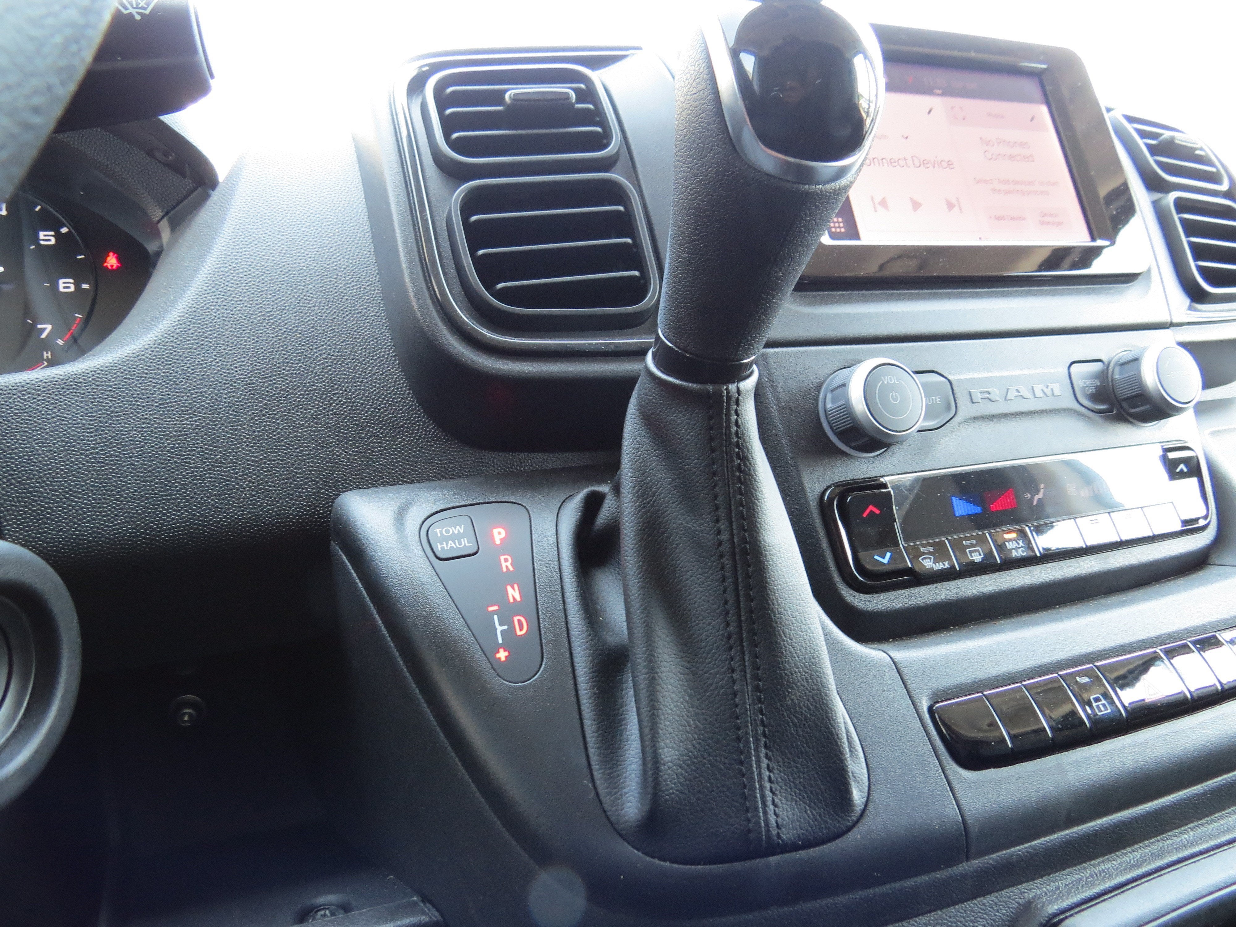 2024 RAM ProMaster Cargo Van Tradesman