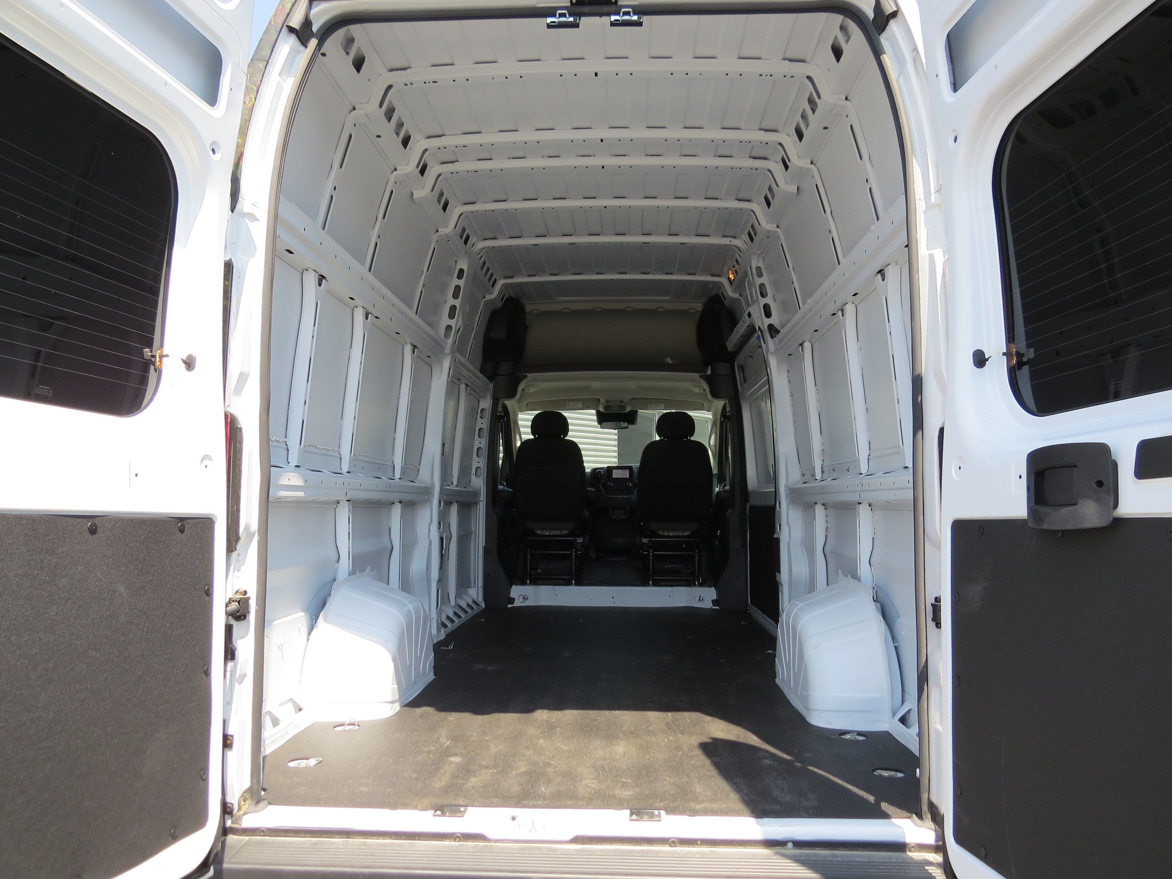 2024 RAM ProMaster Cargo Van Tradesman