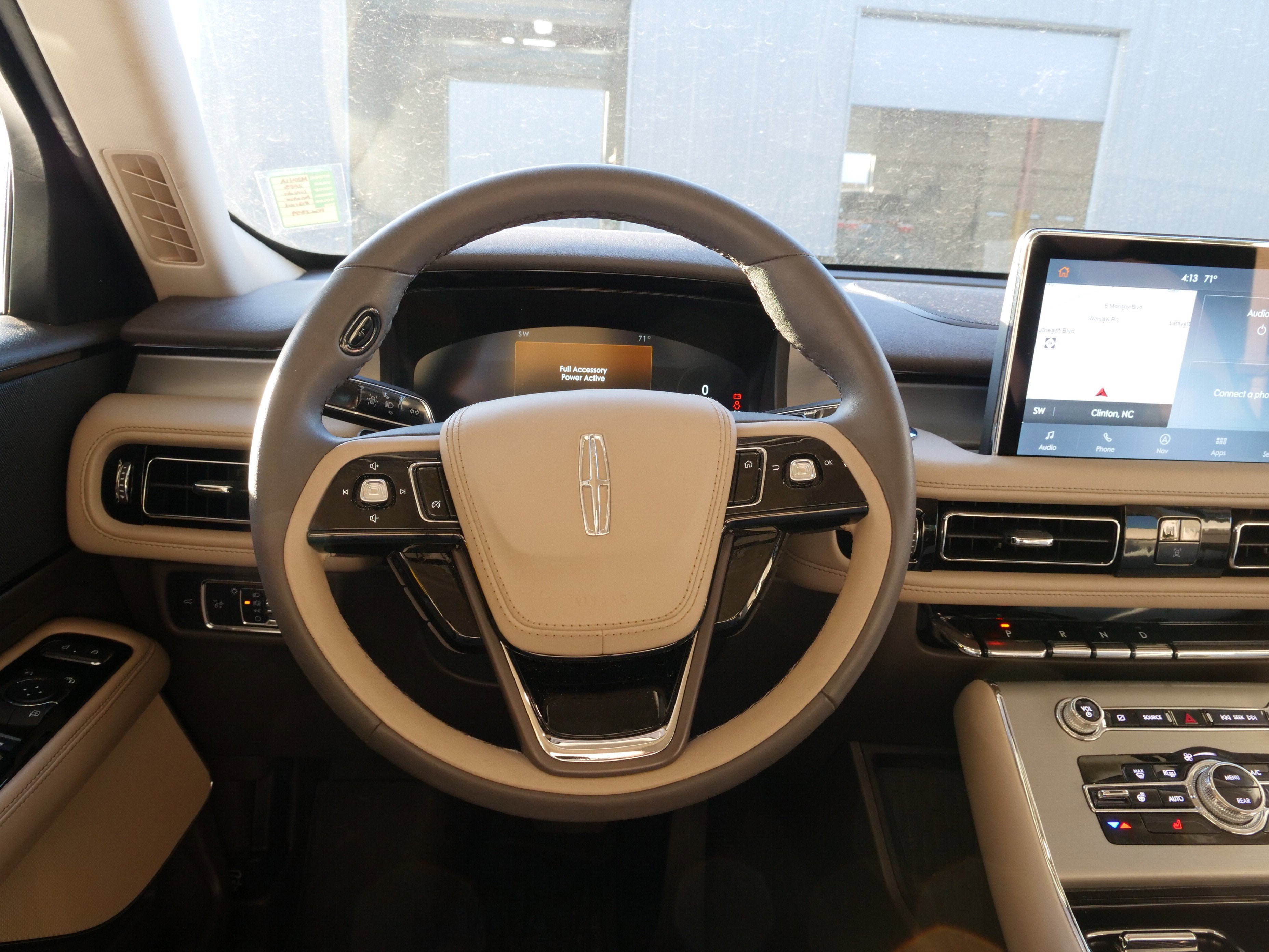 2023 Lincoln Aviator Standard