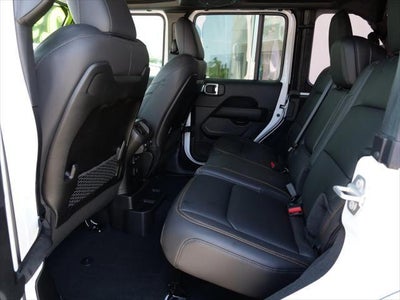 2025 Jeep Wrangler WRANGLER 4-DOOR SAHARA