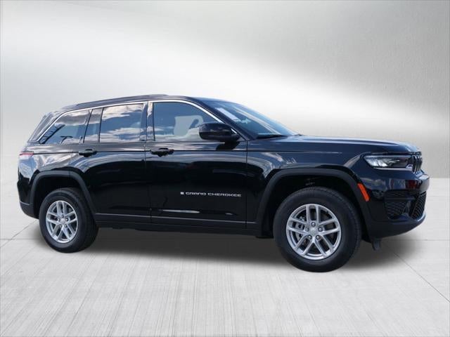 2025 Jeep Grand Cherokee GRAND CHEROKEE LAREDO X 4X2