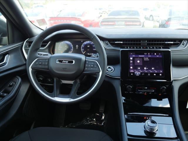 2025 Jeep Grand Cherokee GRAND CHEROKEE LAREDO X 4X2