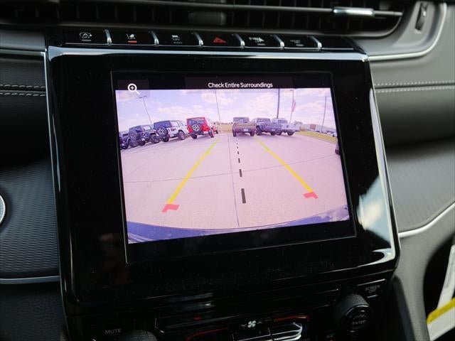 2025 Jeep Grand Cherokee GRAND CHEROKEE LAREDO X 4X2