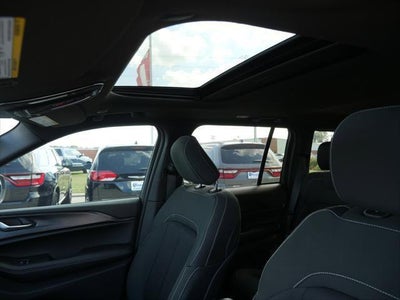 2025 Jeep Grand Cherokee GRAND CHEROKEE LAREDO X 4X2