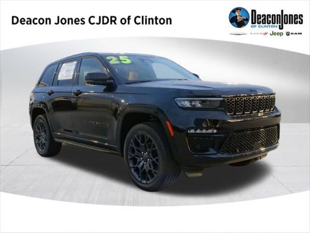 2025 Jeep Grand Cherokee GRAND CHEROKEE SUMMIT 4X4