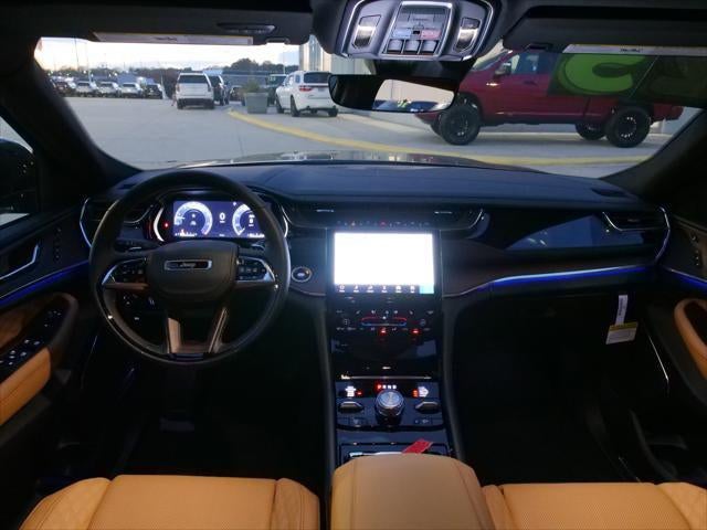 2025 Jeep Grand Cherokee GRAND CHEROKEE SUMMIT 4X4