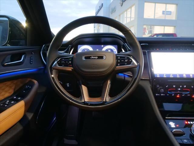 2025 Jeep Grand Cherokee GRAND CHEROKEE SUMMIT 4X4