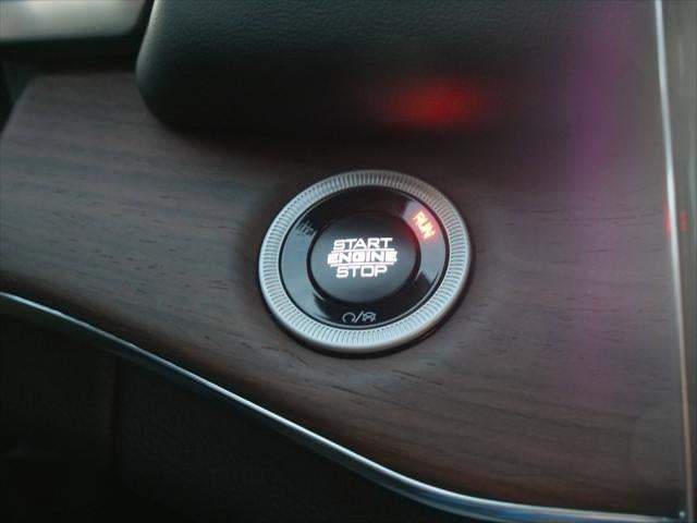 2025 Jeep Grand Cherokee GRAND CHEROKEE SUMMIT 4X4