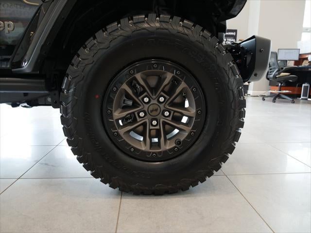 2025 Jeep Wrangler WRANGLER 4-DOOR RUBICON 392