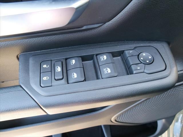 2026 RAM Ram 1500 RAM 1500 TRADESMAN CREW CAB 4X4 5'7' BOX