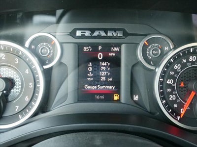 2026 RAM Ram 1500 RAM 1500 TRADESMAN CREW CAB 4X4 5'7' BOX