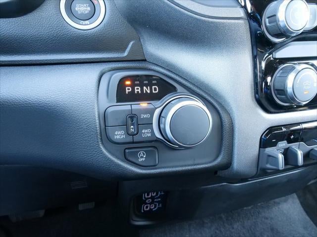 2026 RAM Ram 1500 RAM 1500 TRADESMAN CREW CAB 4X4 5'7' BOX