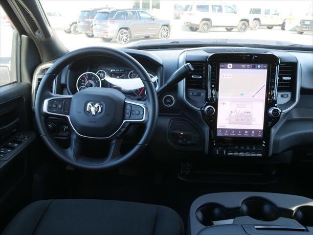 2026 RAM Ram 2500 RAM 2500 BLACK EXPRESS CREW CAB 4X4 6'4' BOX