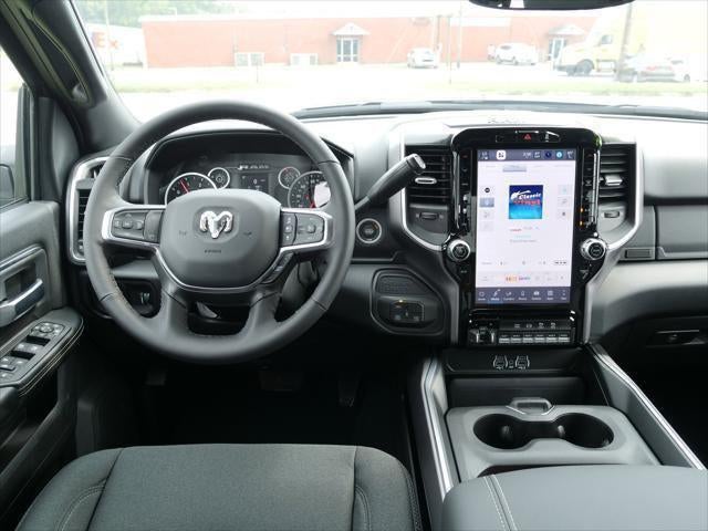 2025 RAM Ram 2500 RAM 2500 BIG HORN CREW CAB 4X4 6'4' BOX