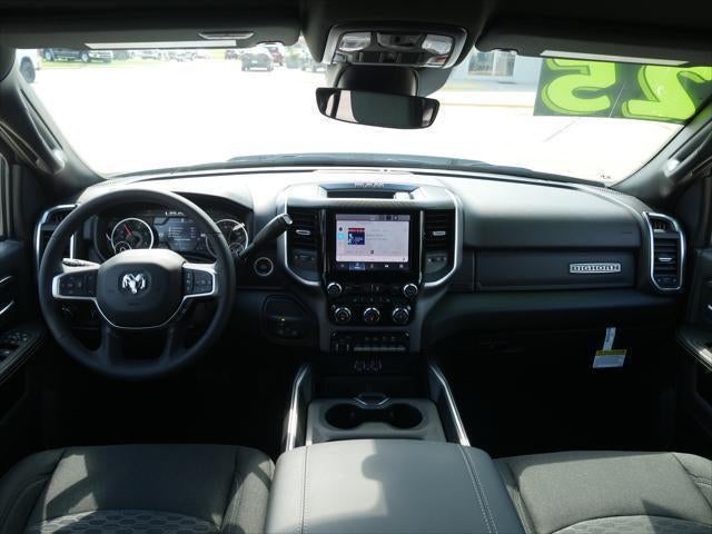 2025 RAM Ram 2500 RAM 2500 BIG HORN CREW CAB 4X4 6'4' BOX