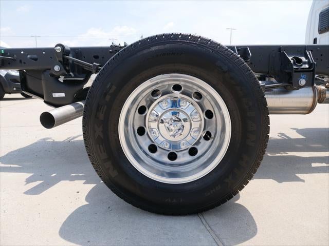 2025 RAM Ram 3500 Chassis Cab RAM 3500 TRADESMAN CREW CAB CHASSIS 4X4 60' CA