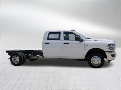 2025 RAM Ram 3500 Chassis Cab RAM 3500 TRADESMAN CREW CAB CHASSIS 4X4 60' CA