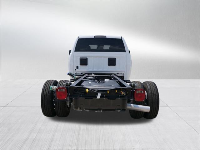 2025 RAM Ram 3500 Chassis Cab RAM 3500 TRADESMAN CREW CAB CHASSIS 4X4 60' CA