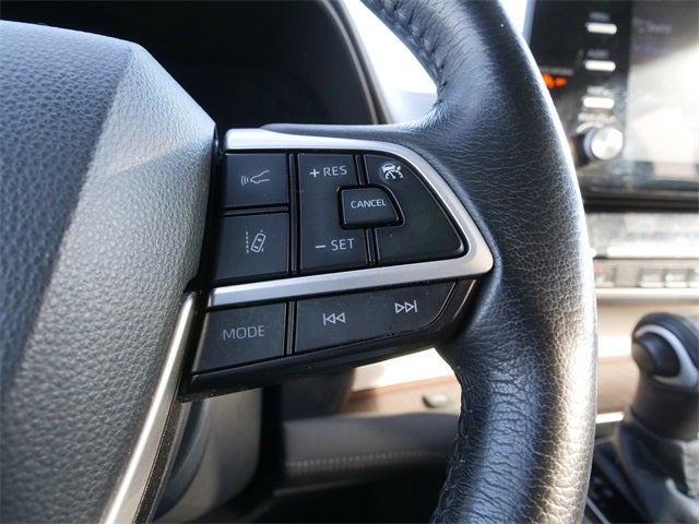 2021 Toyota Sienna XLE 8 Passenger